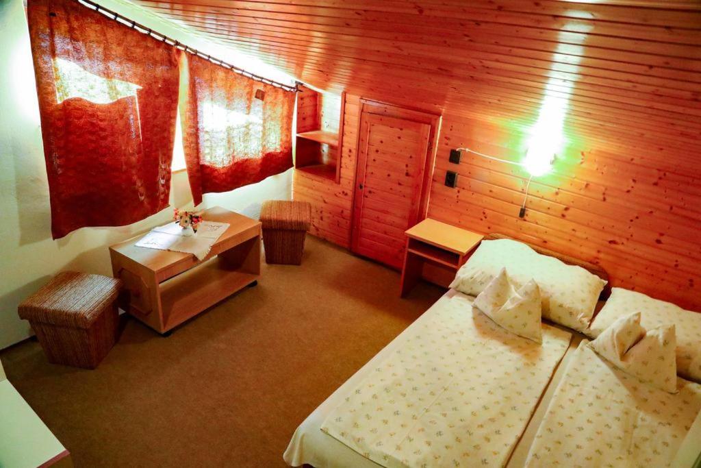 Appartamento con 2 Camere da Letto