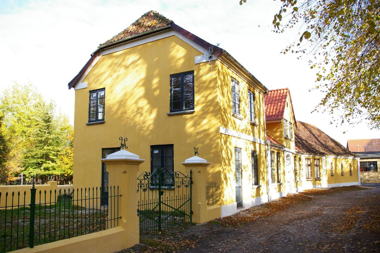 B&B Isla de Fehmarn - Villa Nikolaj - Historisches Pastorat - Bed and Breakfast Isla de Fehmarn