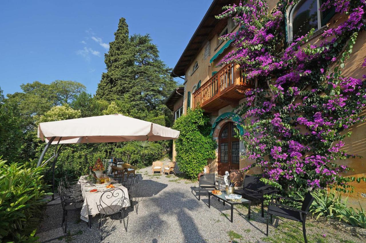 Villa con Vista Mare