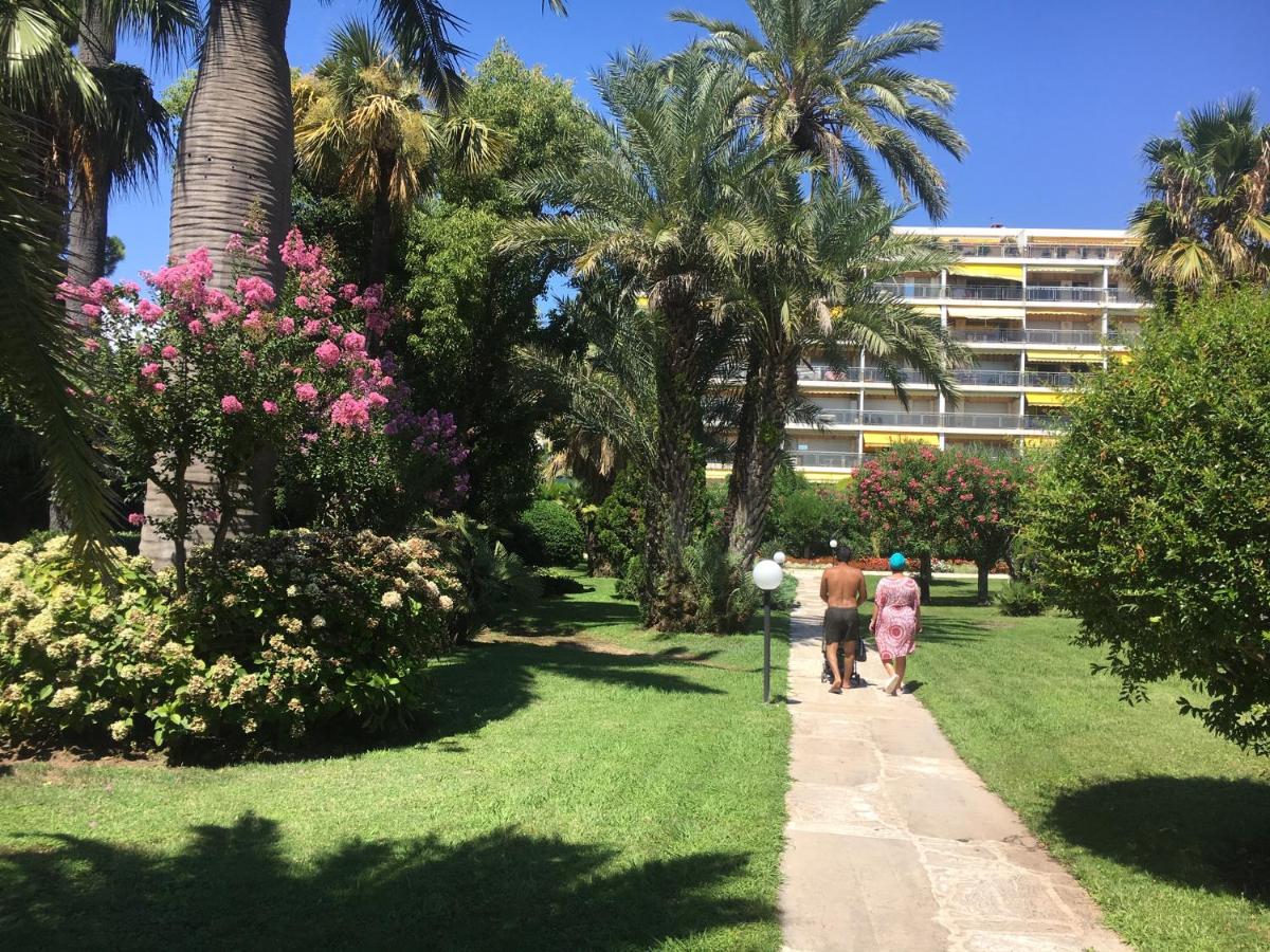 Sea Side apartment - Ferienwohnung