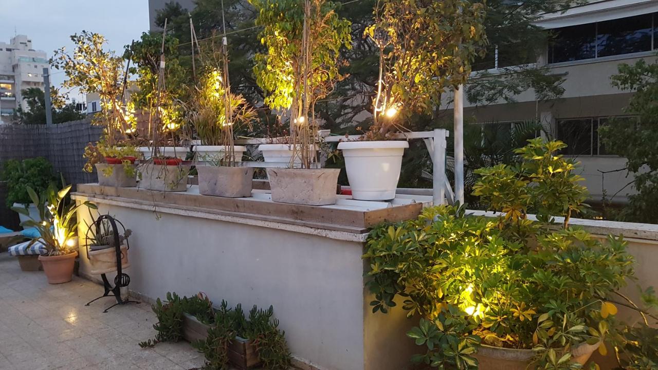 B&B Tel-Aviv - Roof APT W terrace garden,1BR 1BA - Bed and Breakfast Tel-Aviv