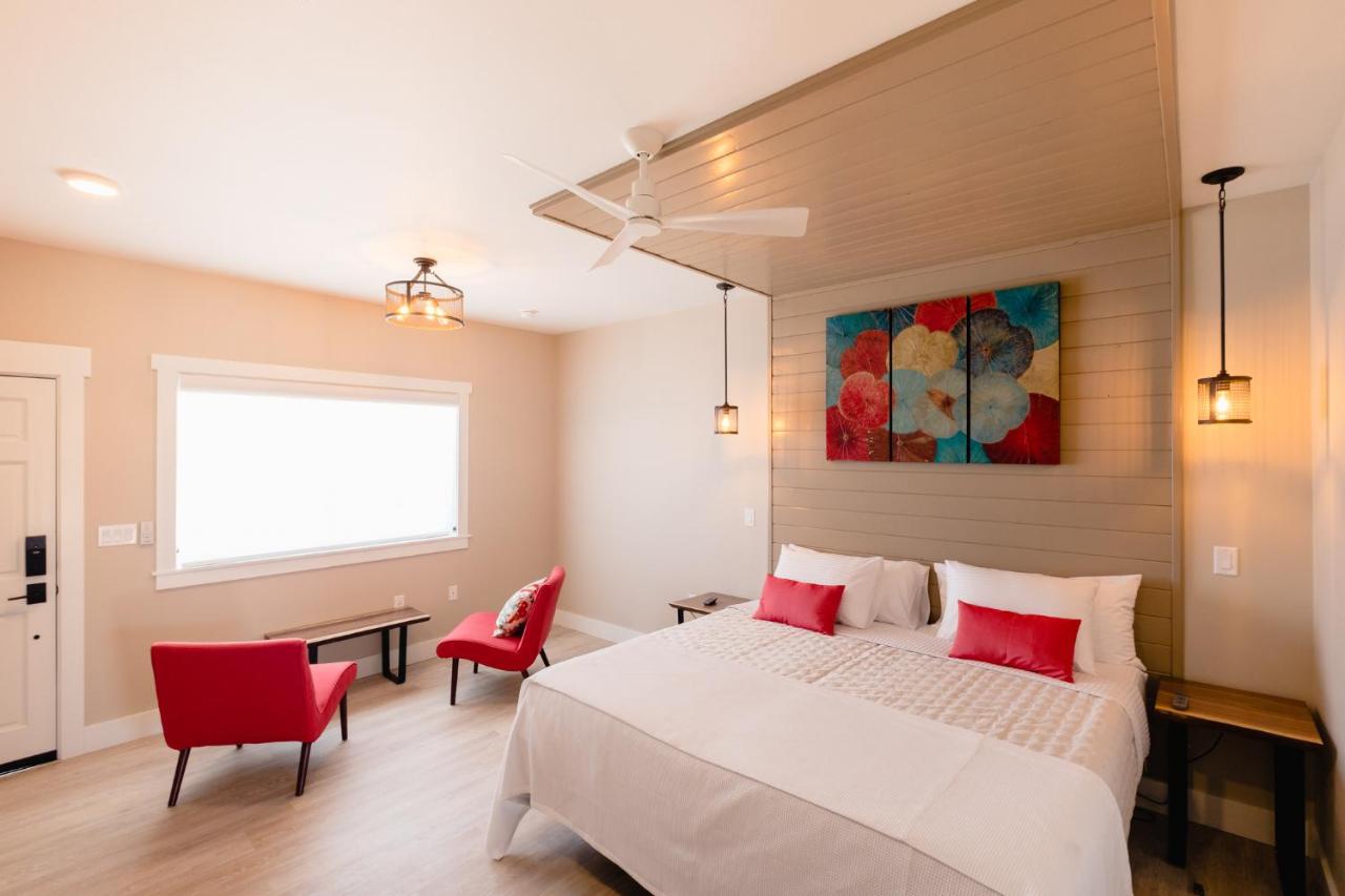 Deluxe King Suite