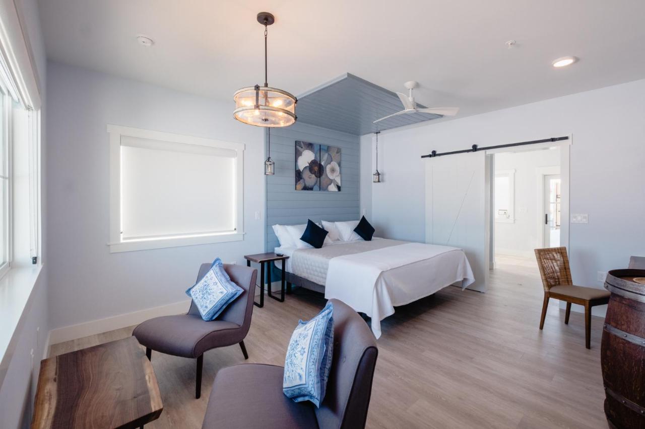Superior King Suite