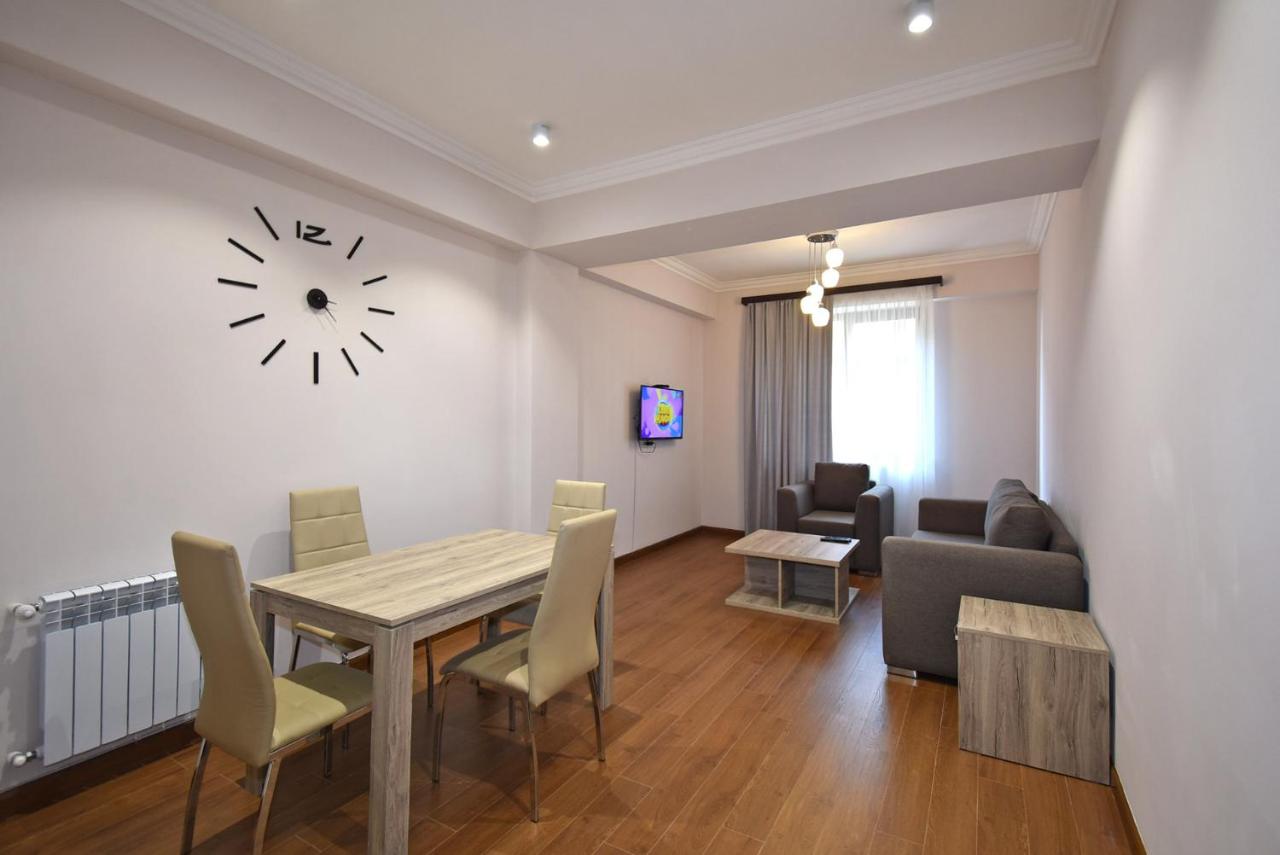 B&B Ereván - Luxury apartments just near Republic Square - Bed and Breakfast Ereván