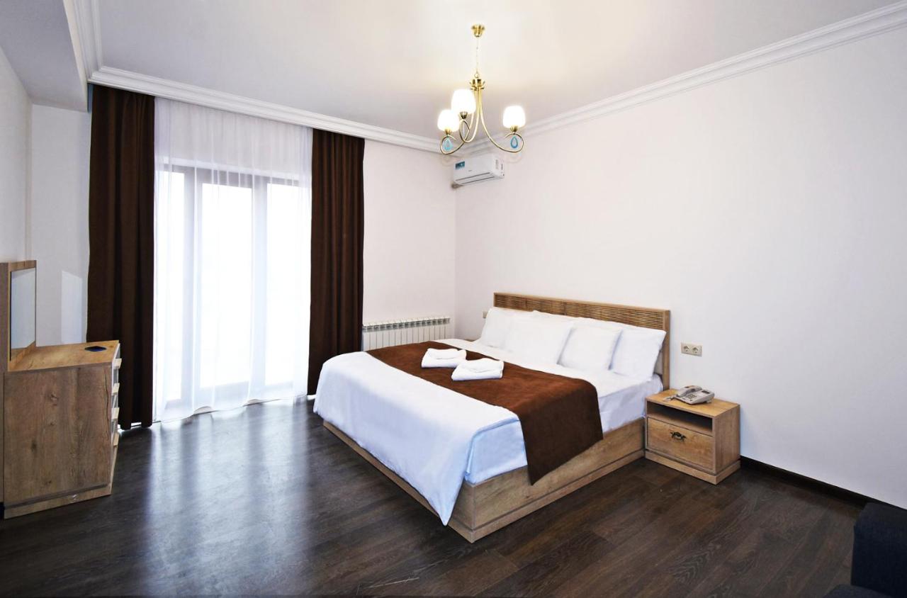 B&B Yerevan - Patriott Hotel - Bed and Breakfast Yerevan