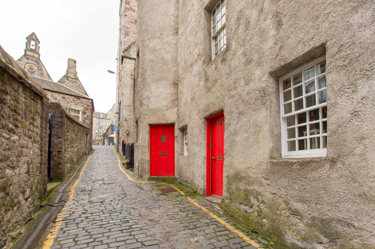 Charming Apartment in the Old Town - Bed and Breakfast
