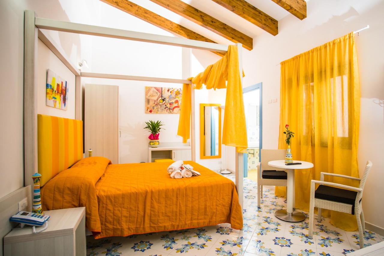 Deluxe Double Room with Shower
