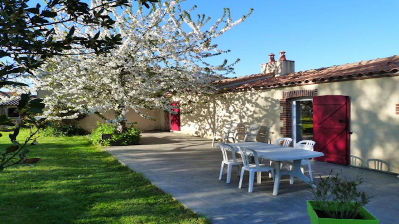 La Courtoise "Chez Gustine" - B&B