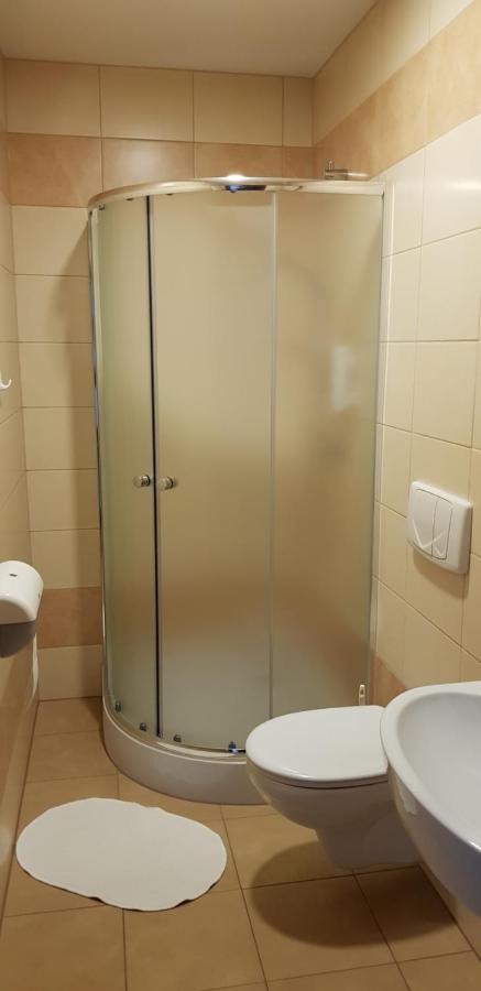 Camera Doppia con Letti Singoli