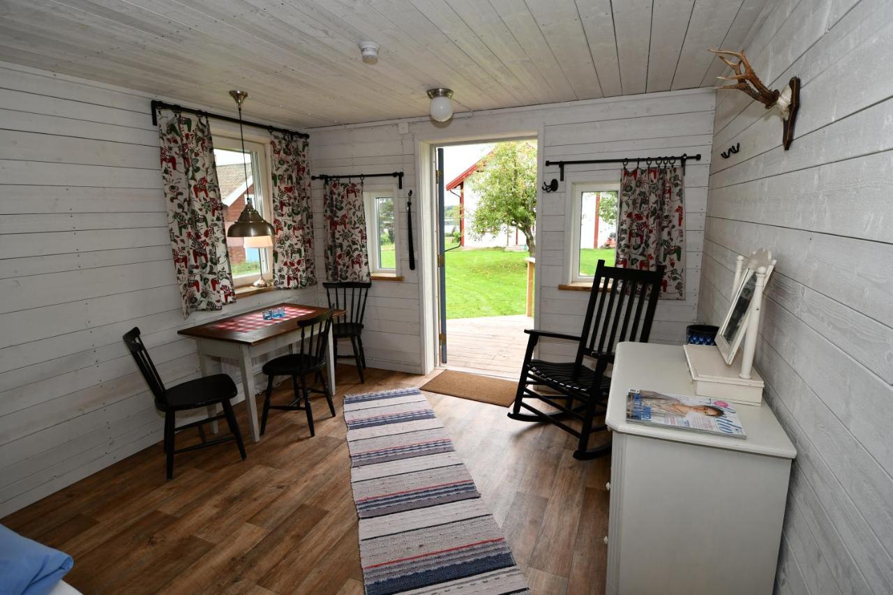Kolarbo Gård B&B - B&B