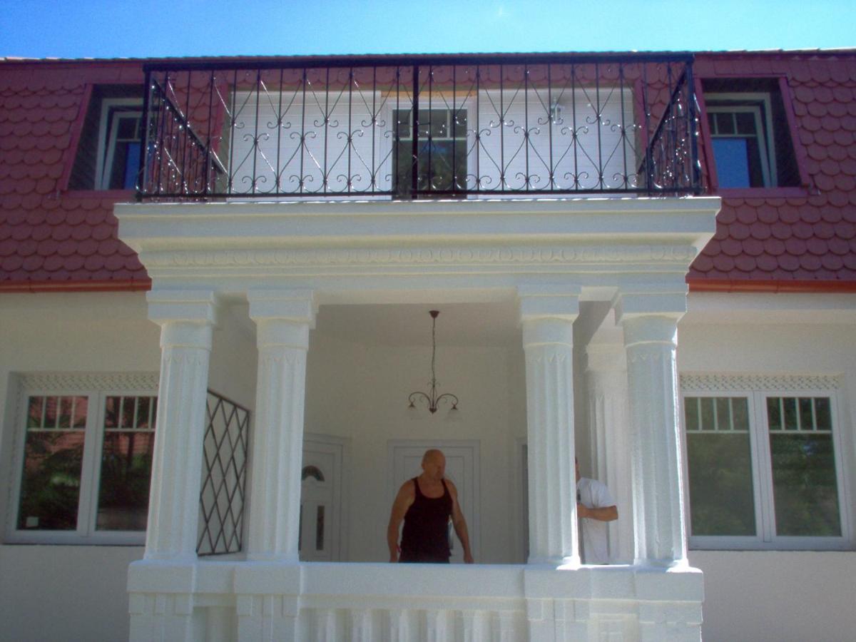 Rebeka Villa - B&B