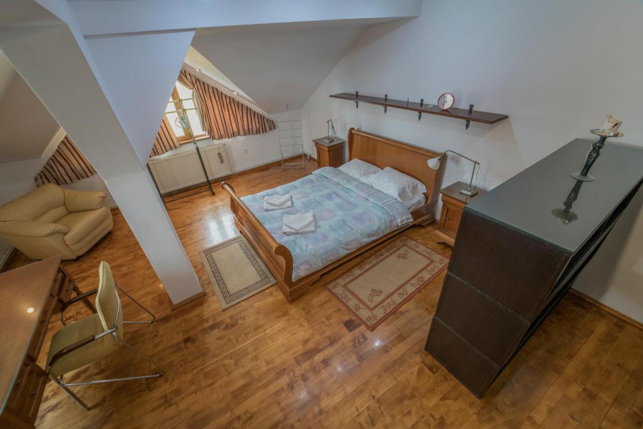 B&B Sibiu - Villa Bonita en Plopilor - Bed and Breakfast Sibiu