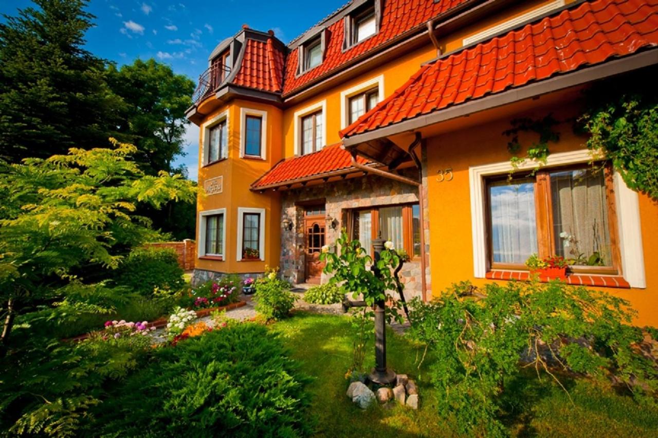 Villa Akacja - B&B