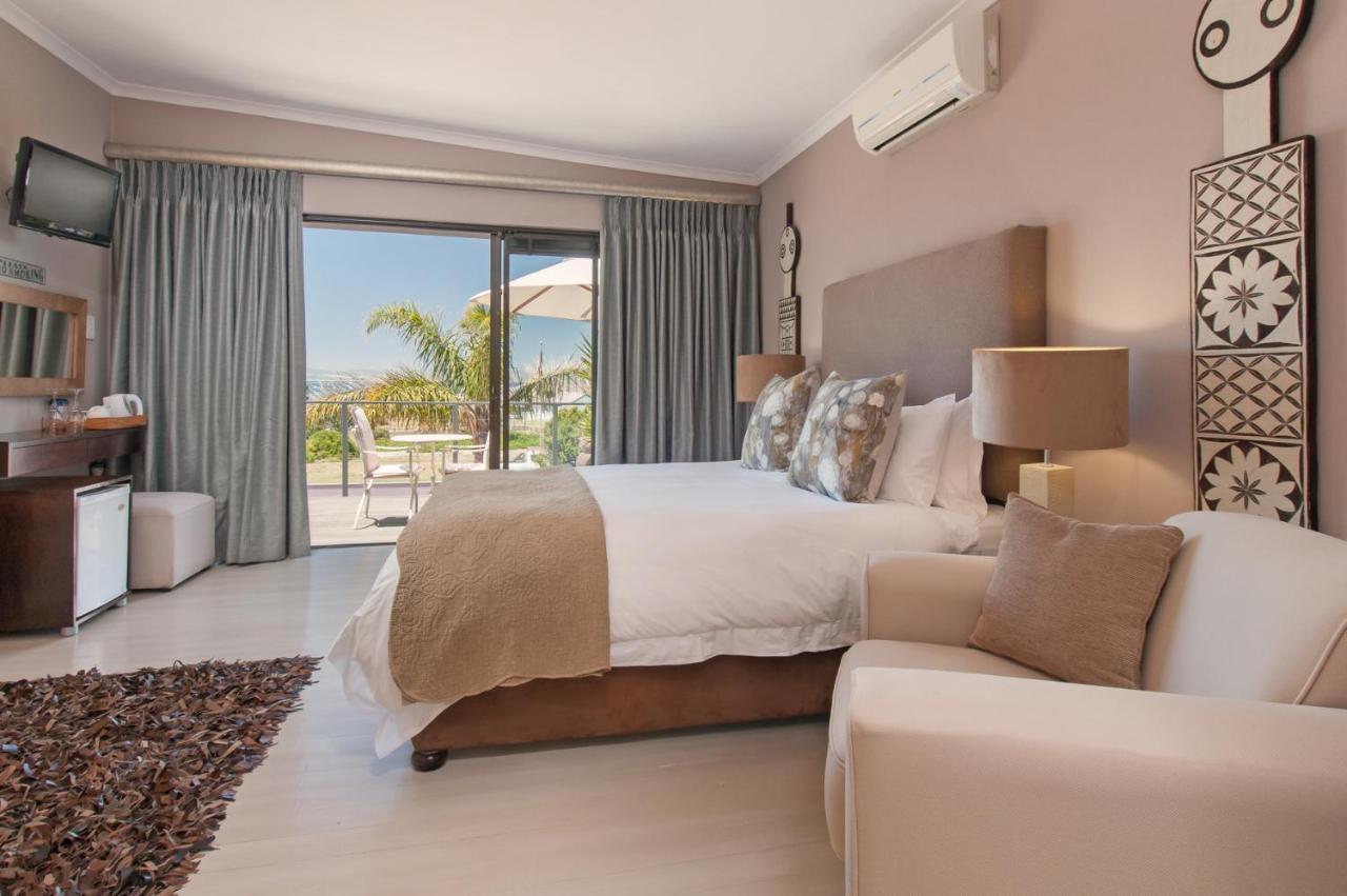 Double Room with Balcony and Sea View