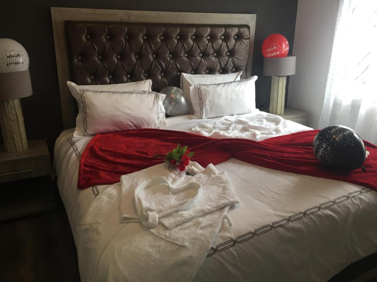 Superior Deluxe Double or Twin Room 