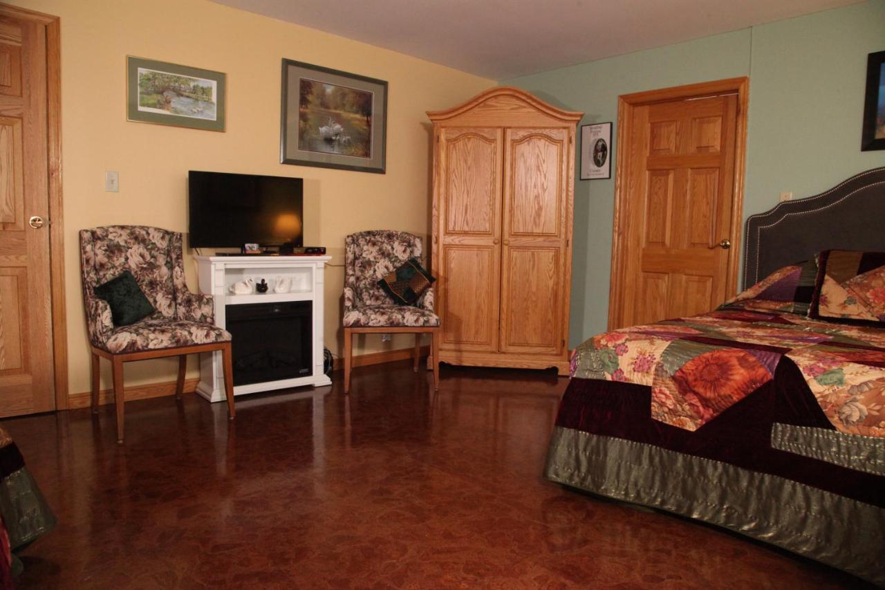 Habitación con 2 camas grandes