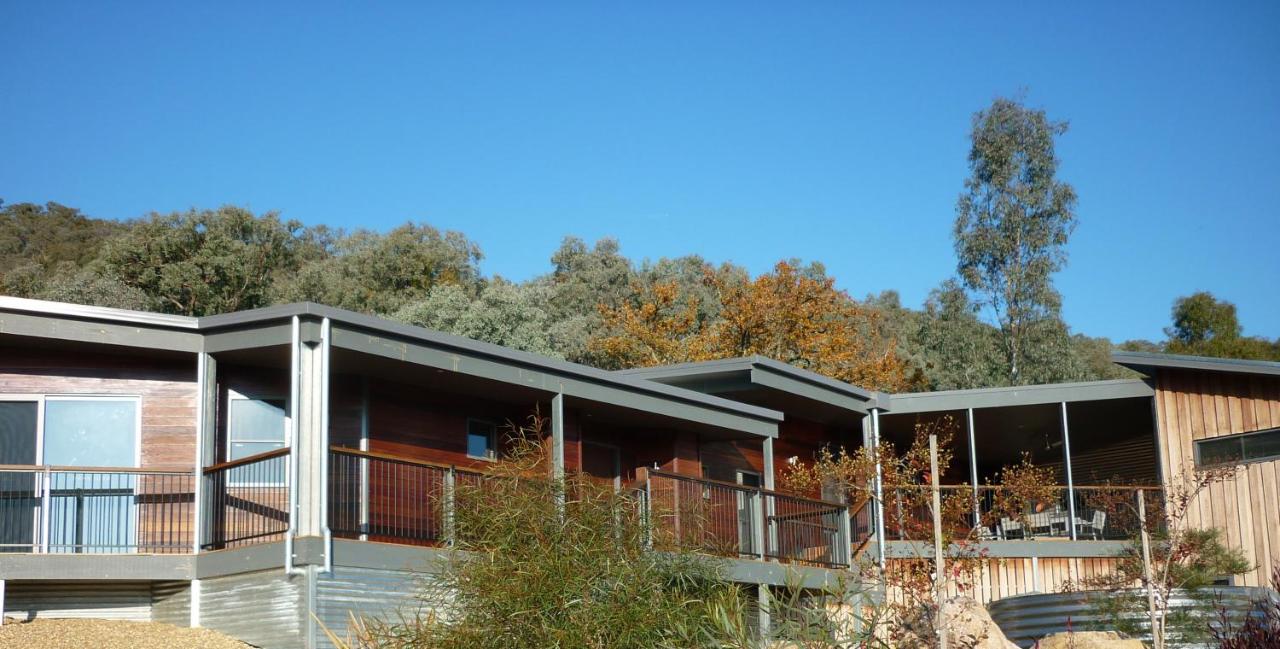 B&B Myrtleford - Saje's House & Pod - Bed and Breakfast Myrtleford