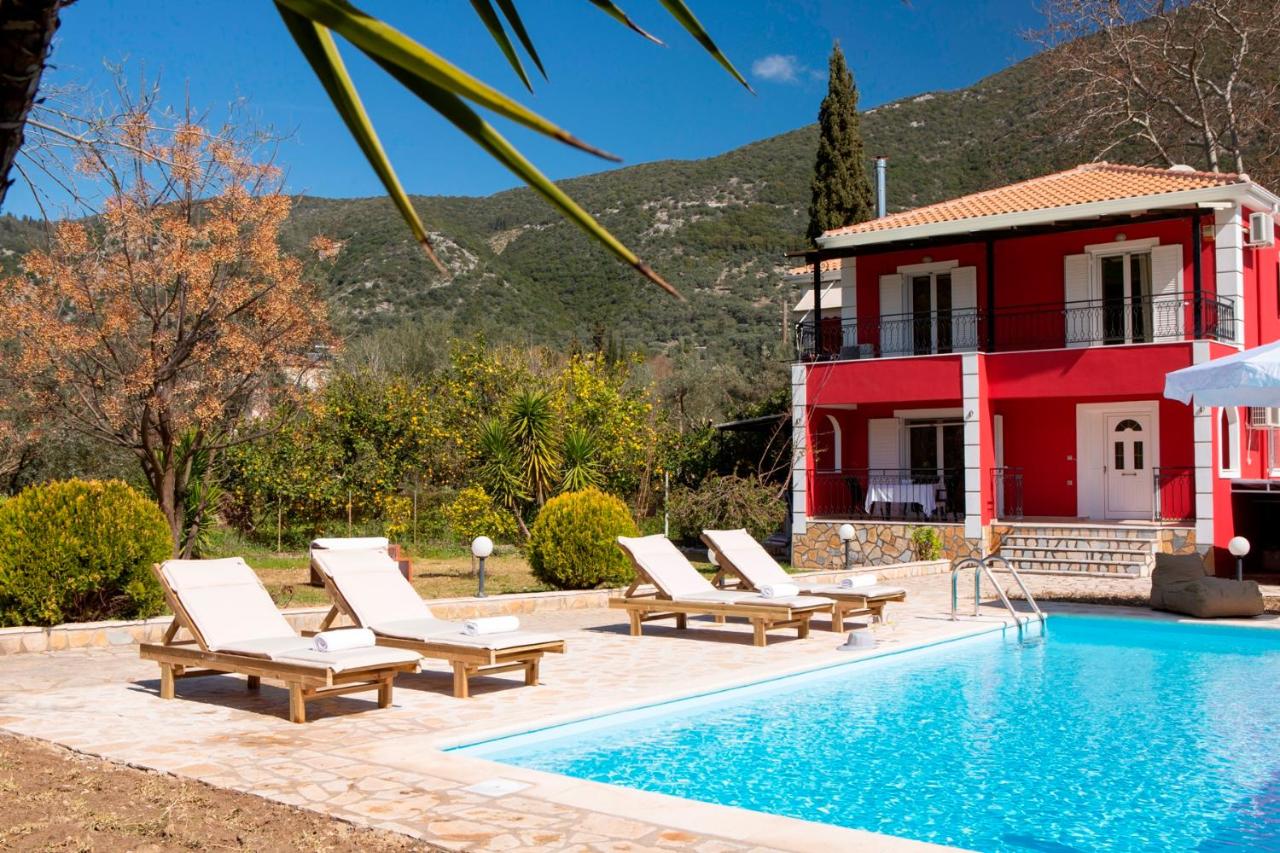 Red Villa - B&B Nydri