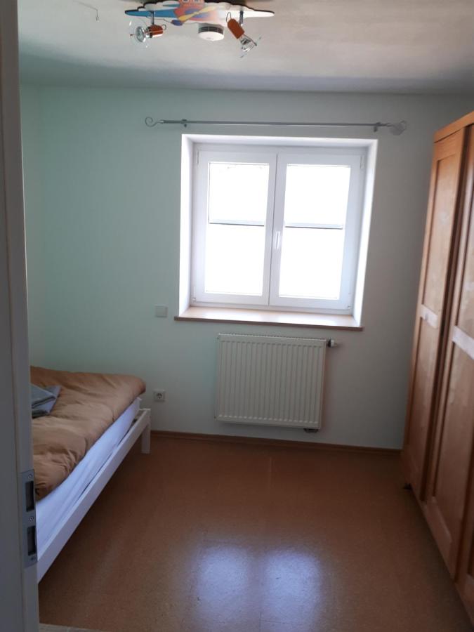 Chambre Simple avec Salle de Bains Commune