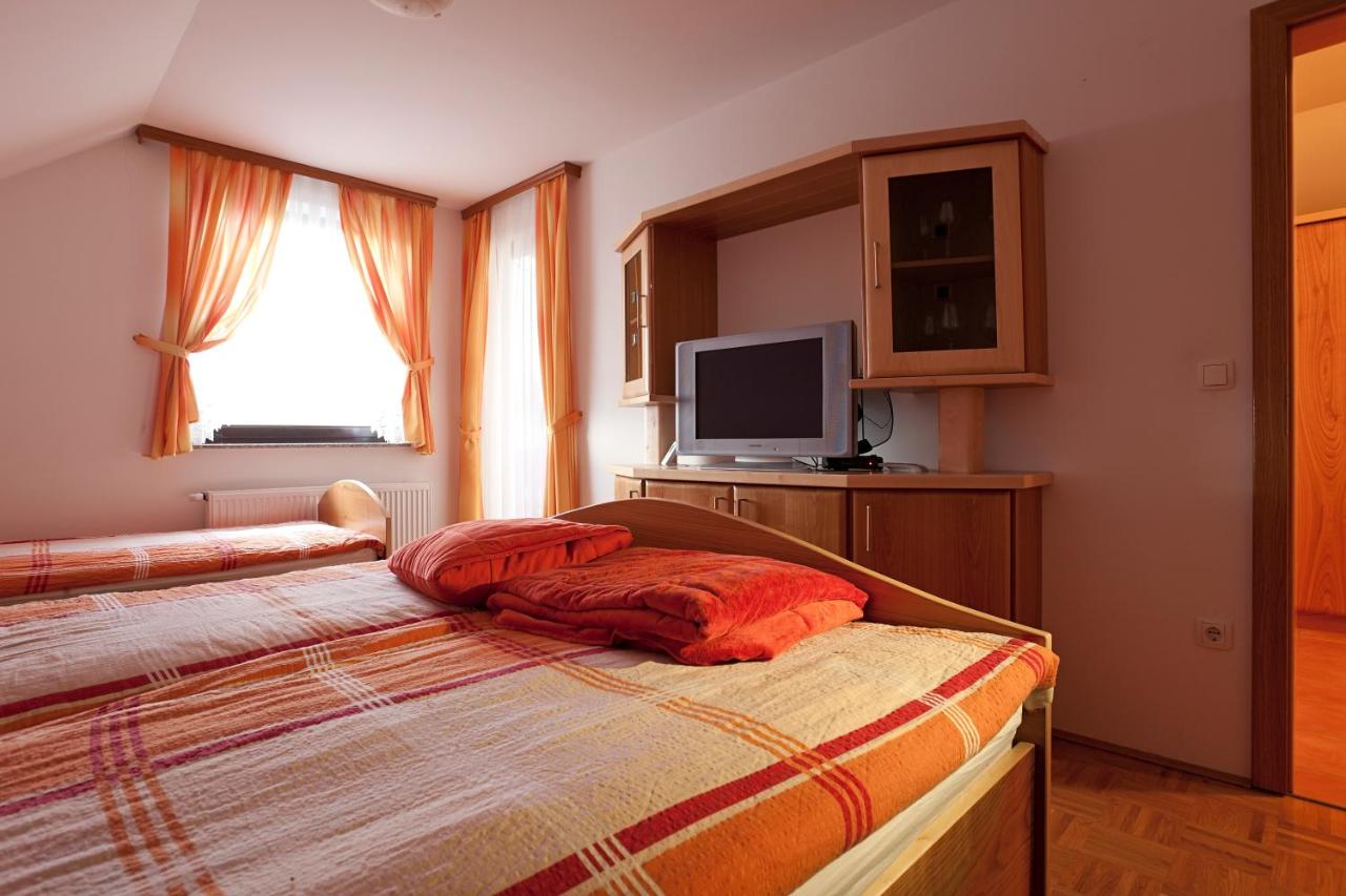 Superior One-Bedroom Apartment