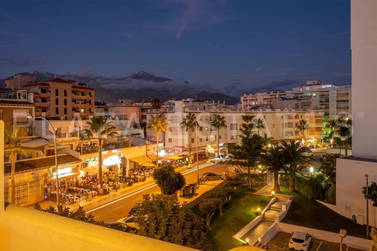 Magnífico apartamento al lado de la playa Torrecilla en Nerja - Chambres d'hôtes Nerja