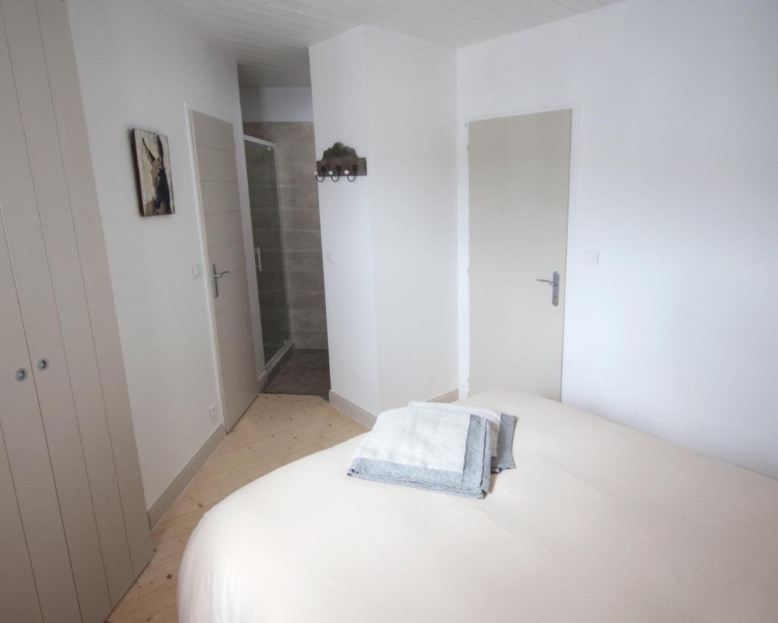 Chambre Double - Vue sur Piscine