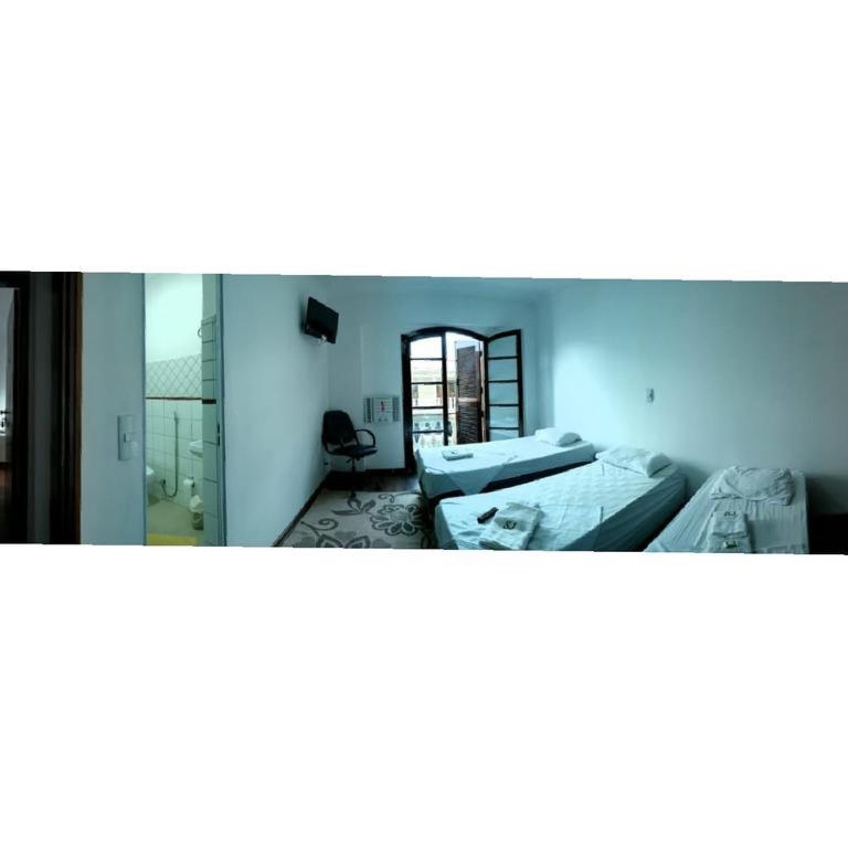 Camera Tripla Basic