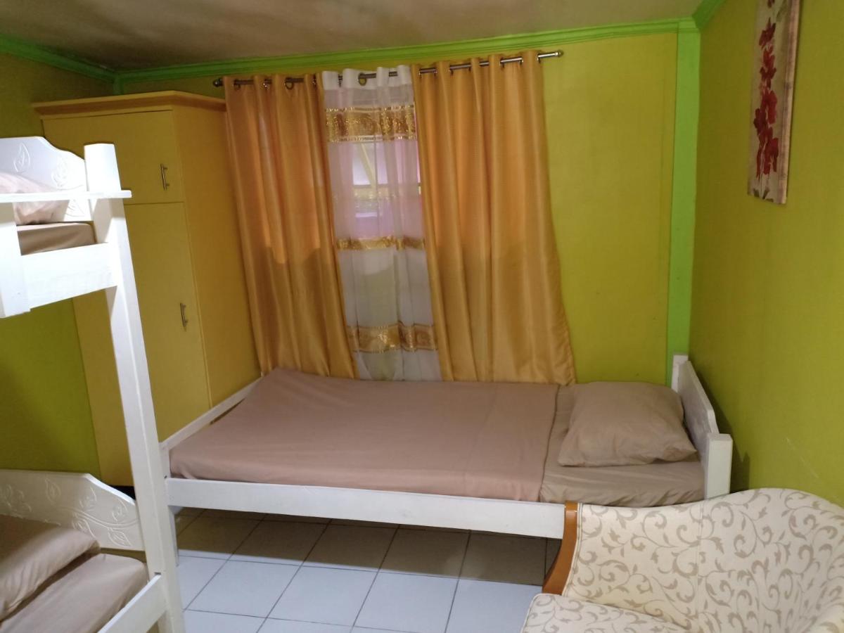 Camera Tripla Basic con Bagno in Comune