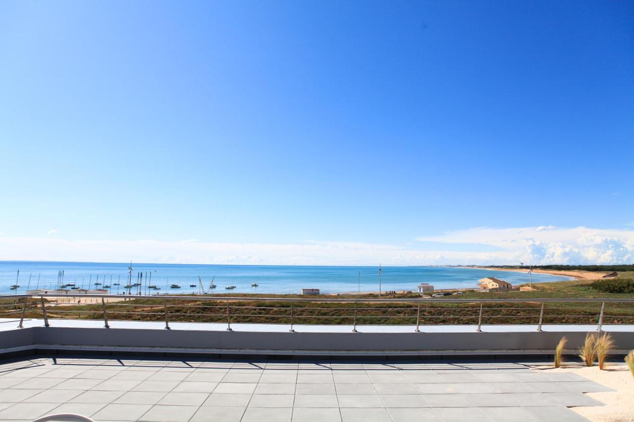 Apartamento de 3 dormitorios con vistas al mar