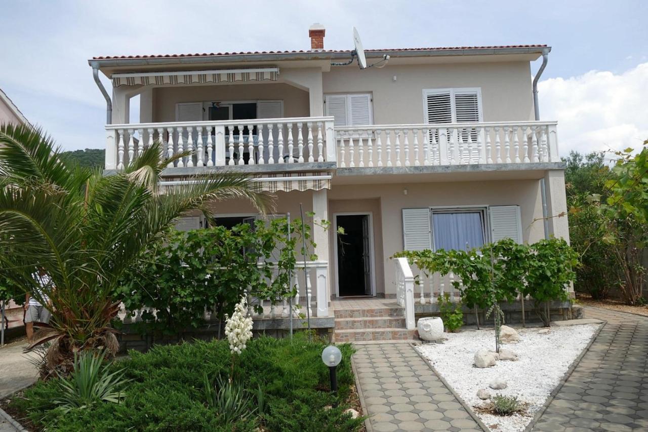 Apartman Jakov - B&B