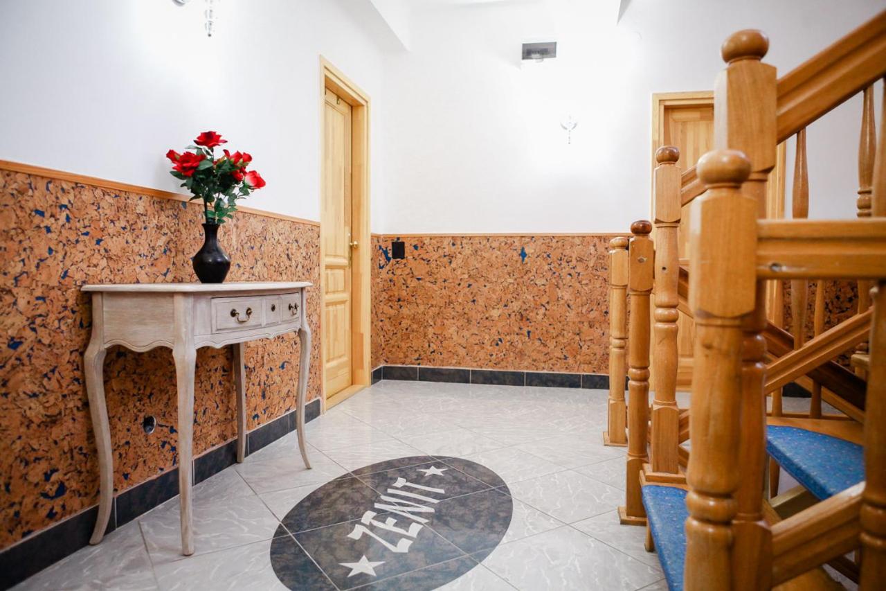 Zenit Panzió - Ferienwohnung Miskolctapolca