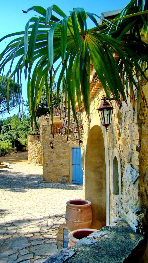 Chambres d'hôtes et Gîtes Les Restanques - B&B