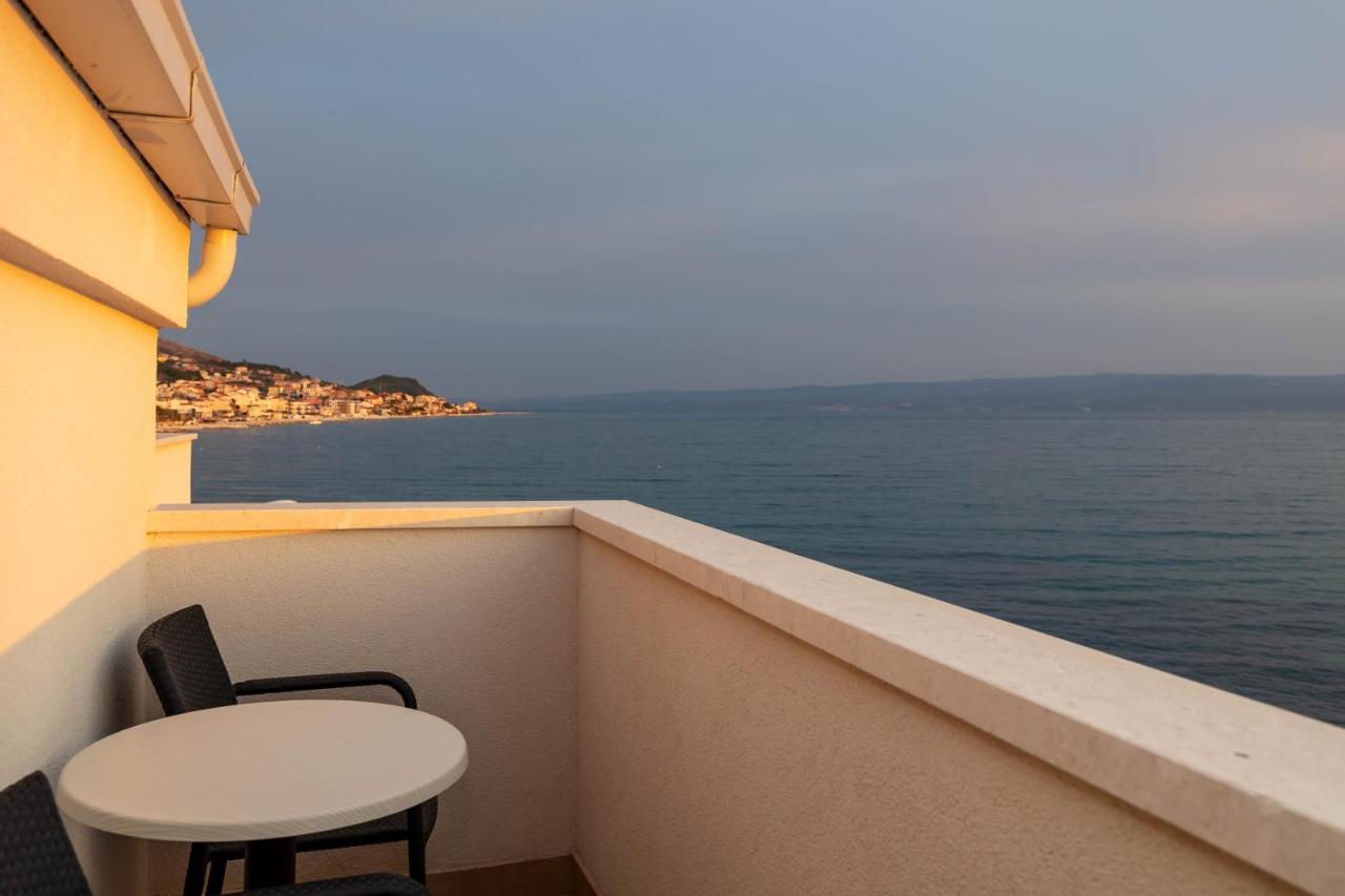 Triple Room with Sea View