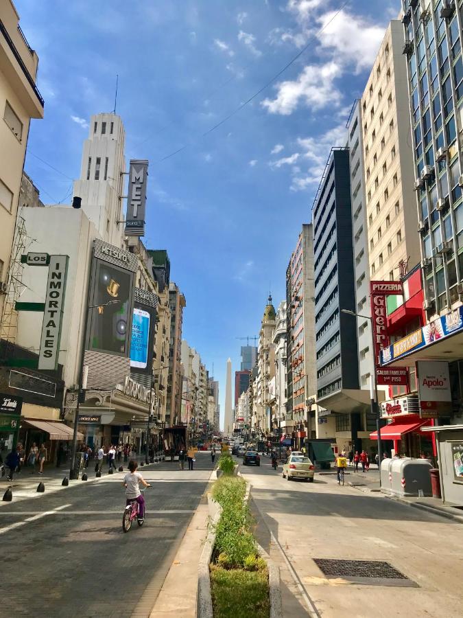 Estilo y Comodidad en Av Corrientes, departamento con estacionamiento para autos - B&B