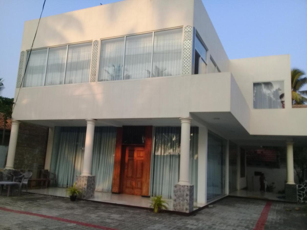 VILLA ARIANNA - B&B Wattala