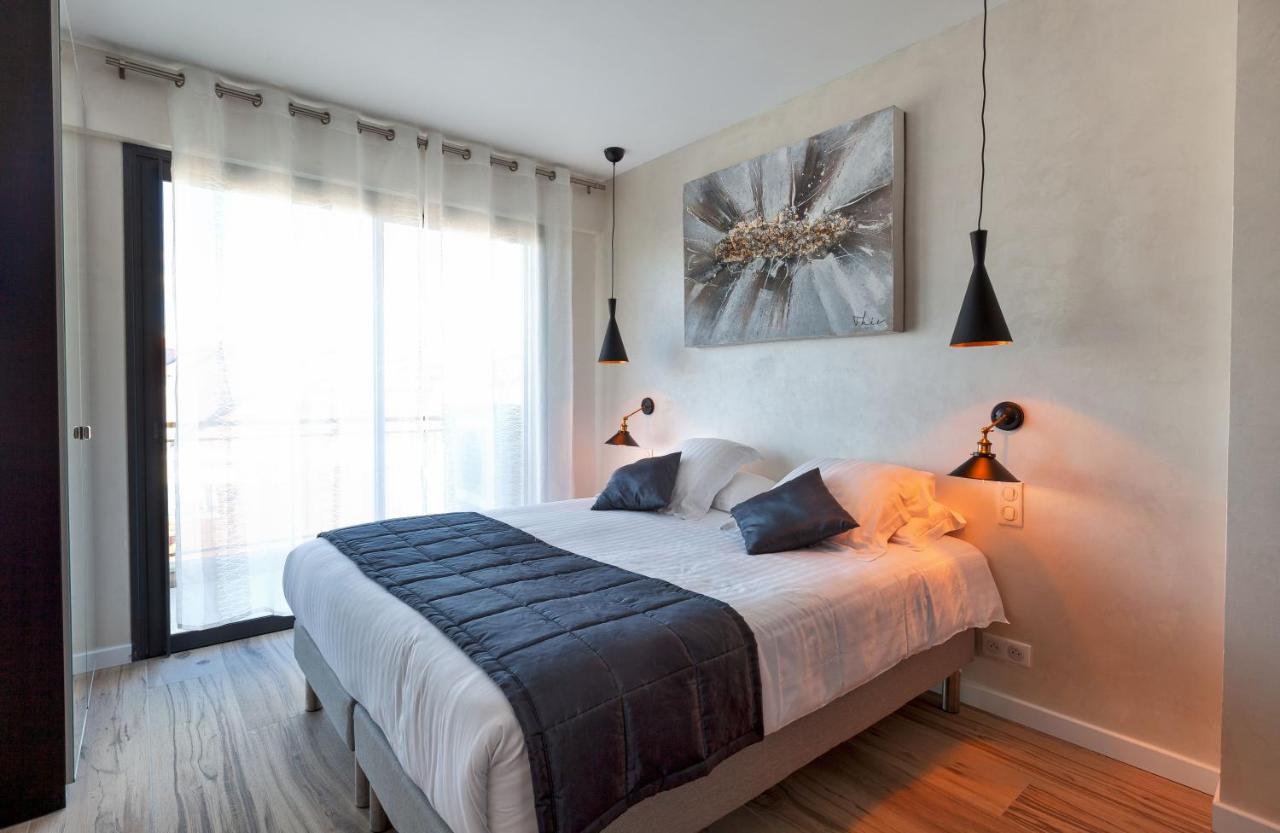 INDUS - Apartment with Sea View, Terrace and Spa Bath
