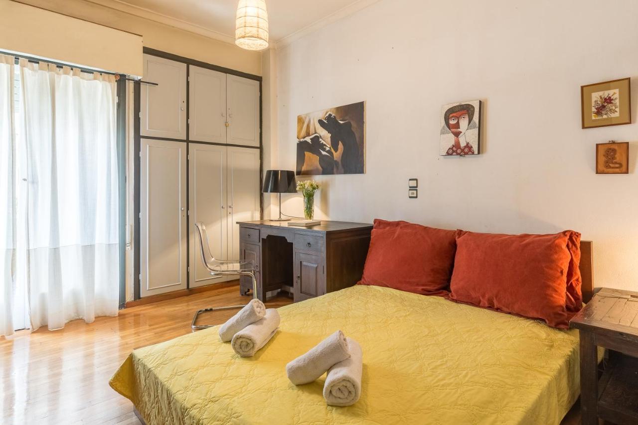 Art Deco Spacious Appartment close to centre - B&B Atene