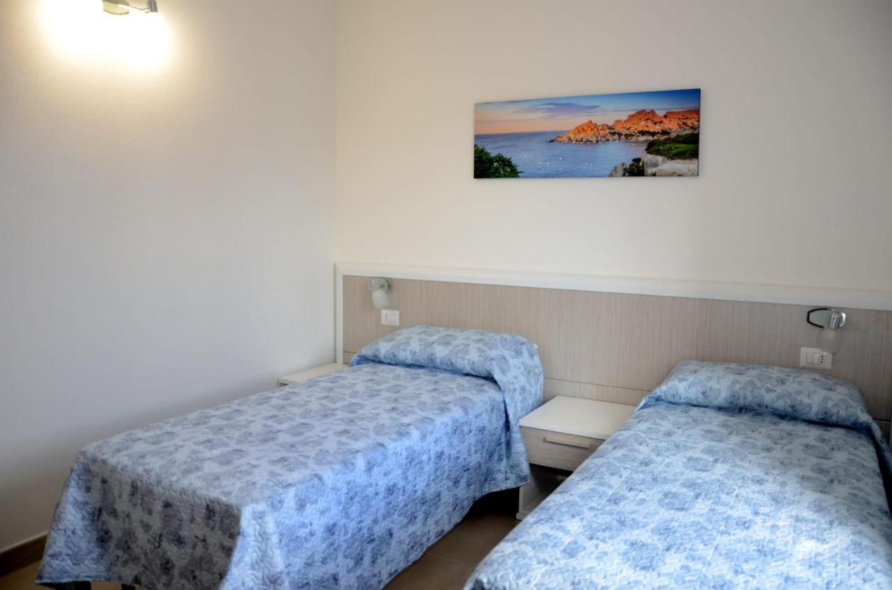 Camera Matrimoniale/Doppia con Letti Singoli con Bagno Privato