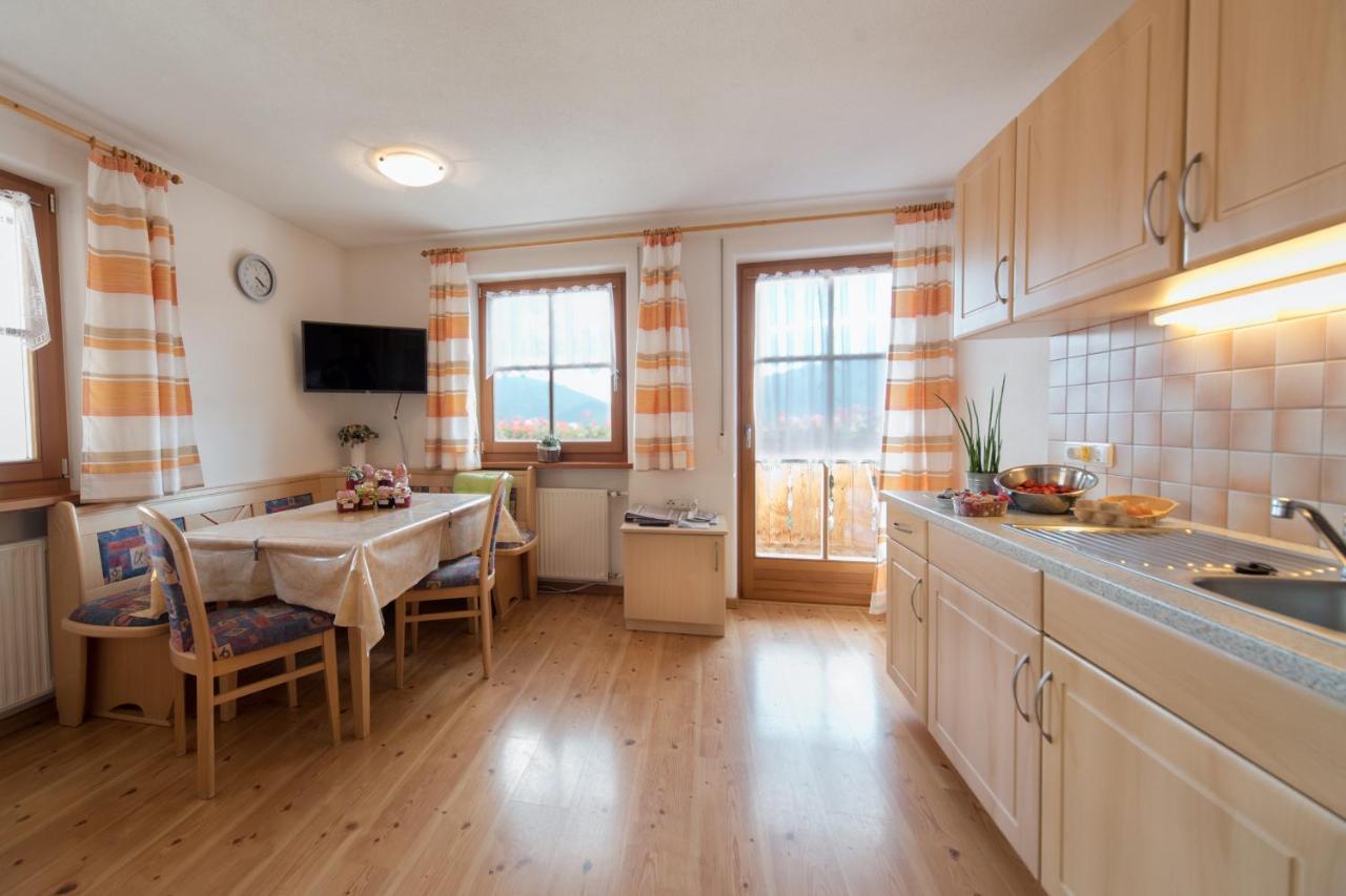 One-Bedroom Apartment with Mountain View