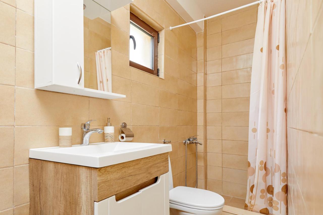 Studio Apartment with Sea View