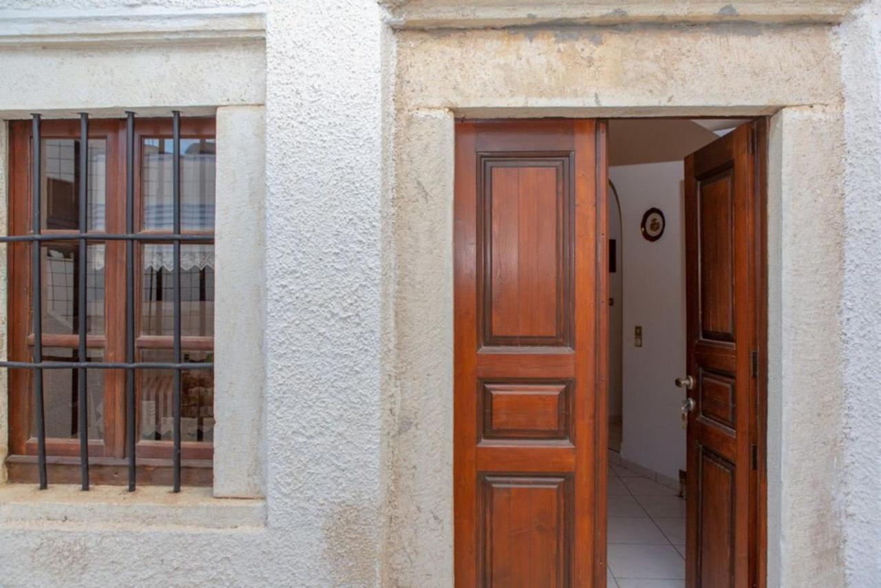 Vrodos Authetic Traditional Cycladic Home - B&B