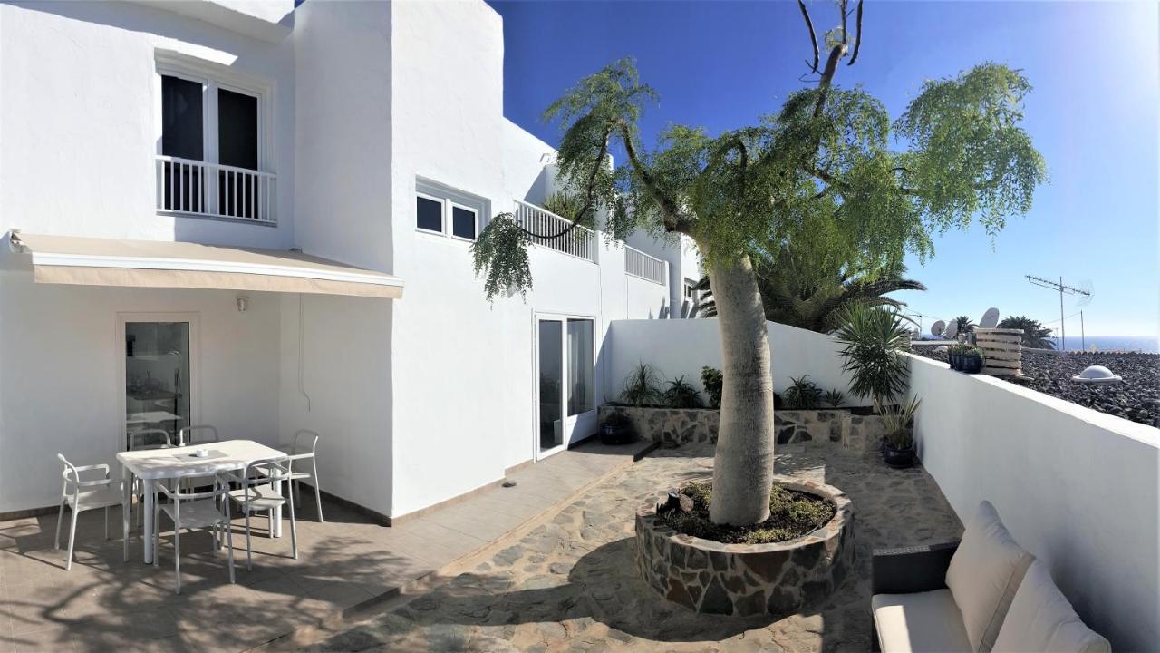 B&B Arguineguín - Casa La Moringa - Holiday house close to the beach - Bed and Breakfast Arguineguín