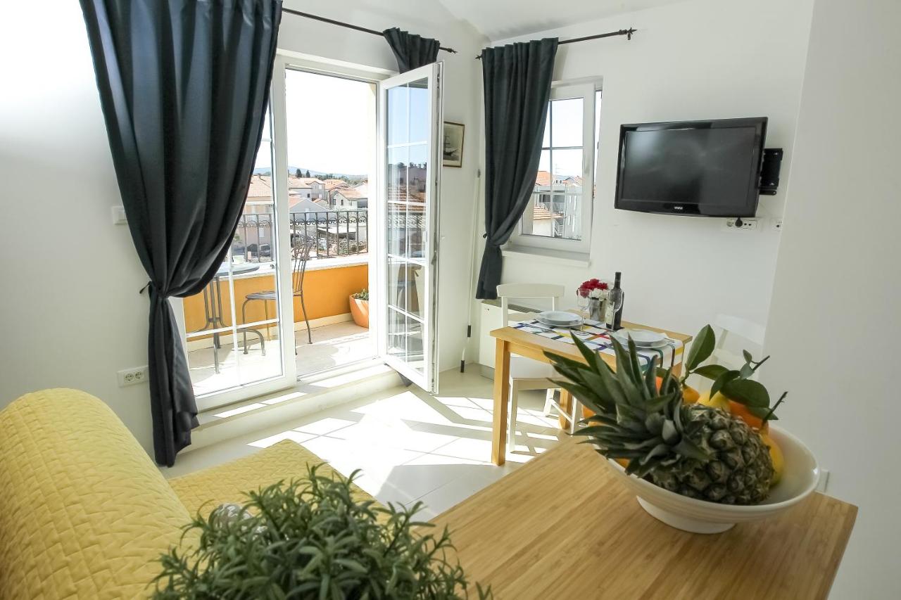 Studio Apartment with Balcony