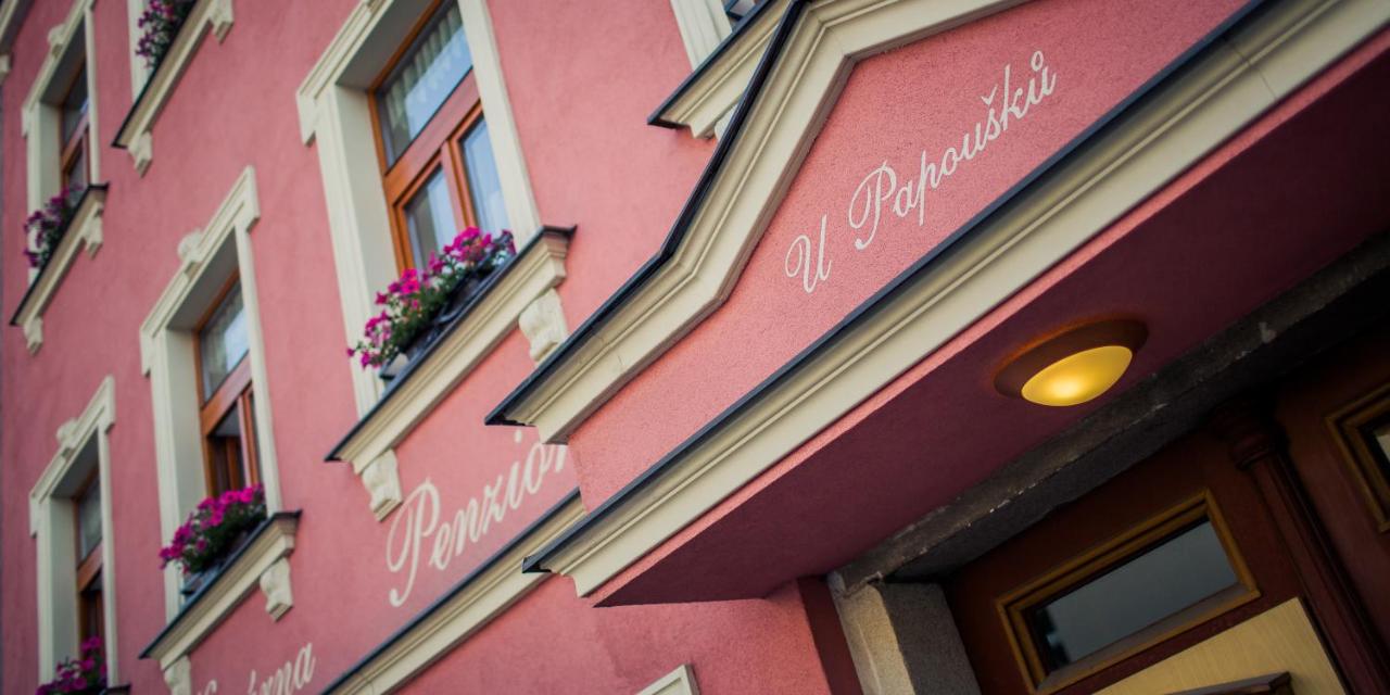 B&B Jindřichův Hradec - Penzion U Papoušků - Bed and Breakfast Jindřichův Hradec