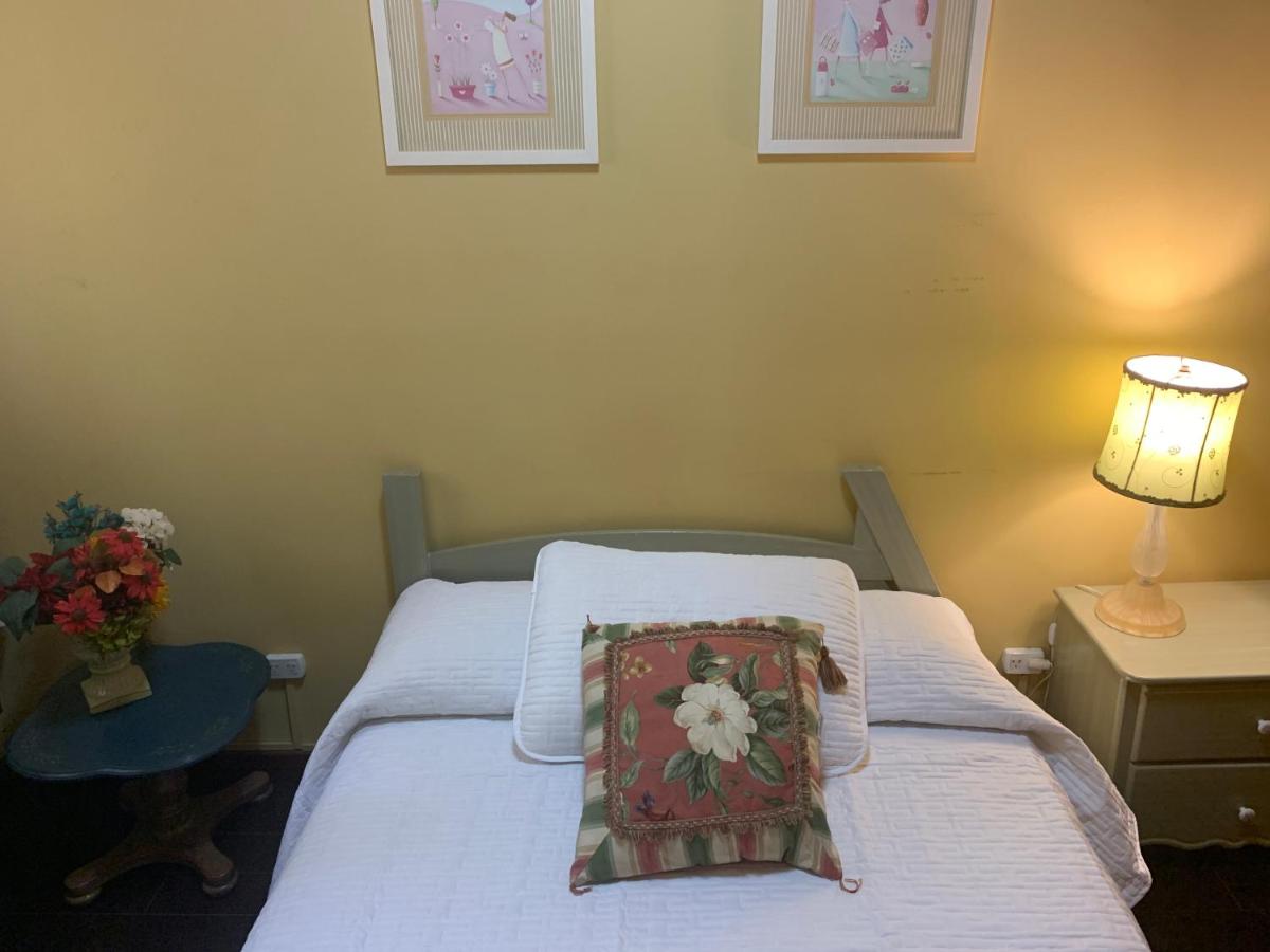 Budget Tweepersoonskamer met Eigen Badkamer
