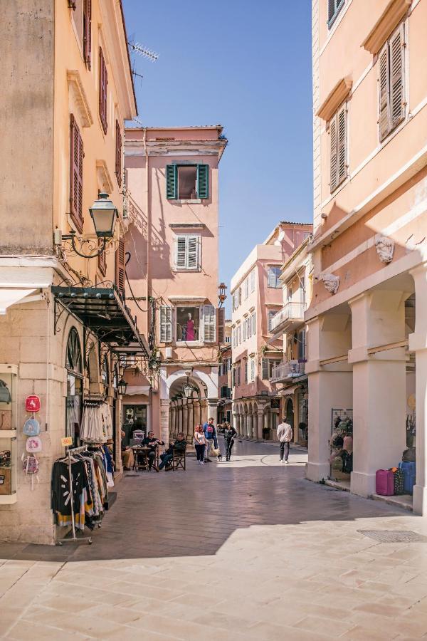 Abundance apartment Corfu Old Town 150m from Liston - B&B Karyófyto
