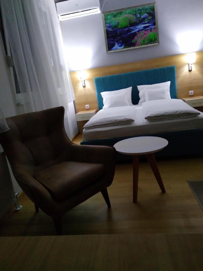 NM Apartman - B&B