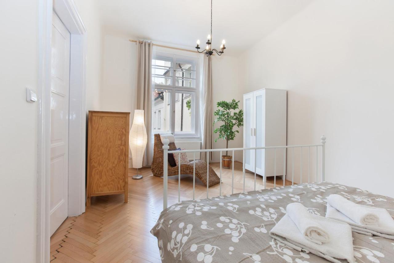 Two-Bedroom Apartment - Quiet