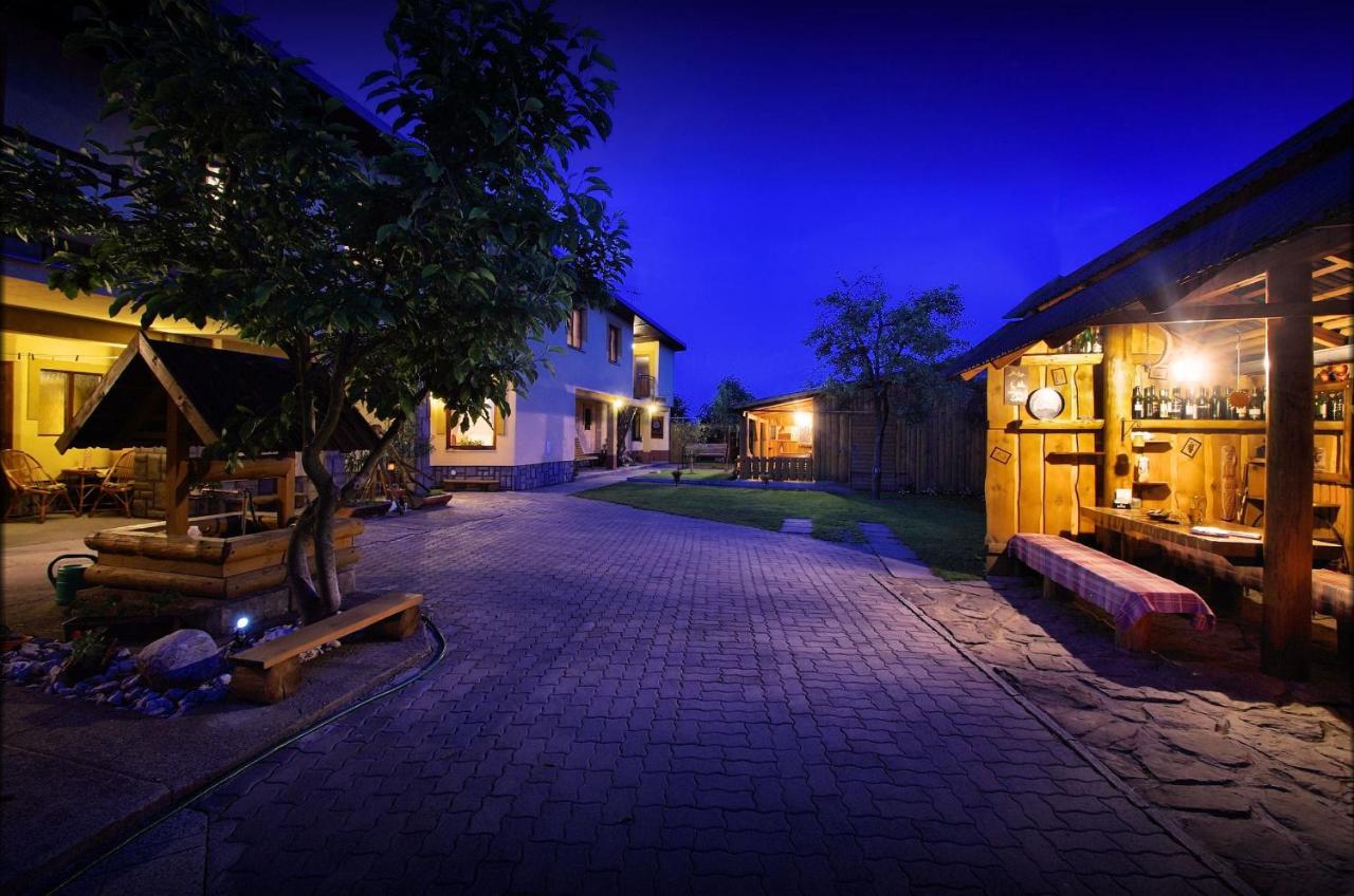 Yellow Paradise House - B&B Hrabušice