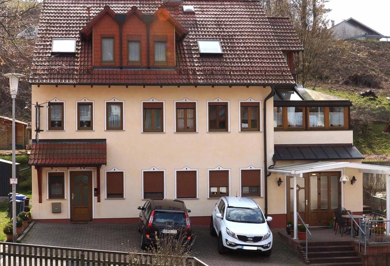 B&B Heigenbrücken - Ferienwohnung im Hainertal - Bed and Breakfast Heigenbrücken